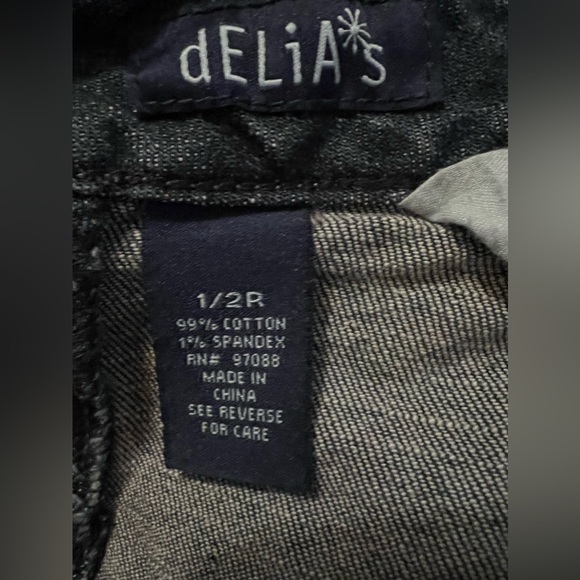 Delia’s Bailey Bootcut EUC size 1/2 regular - Picture 3 of 4
